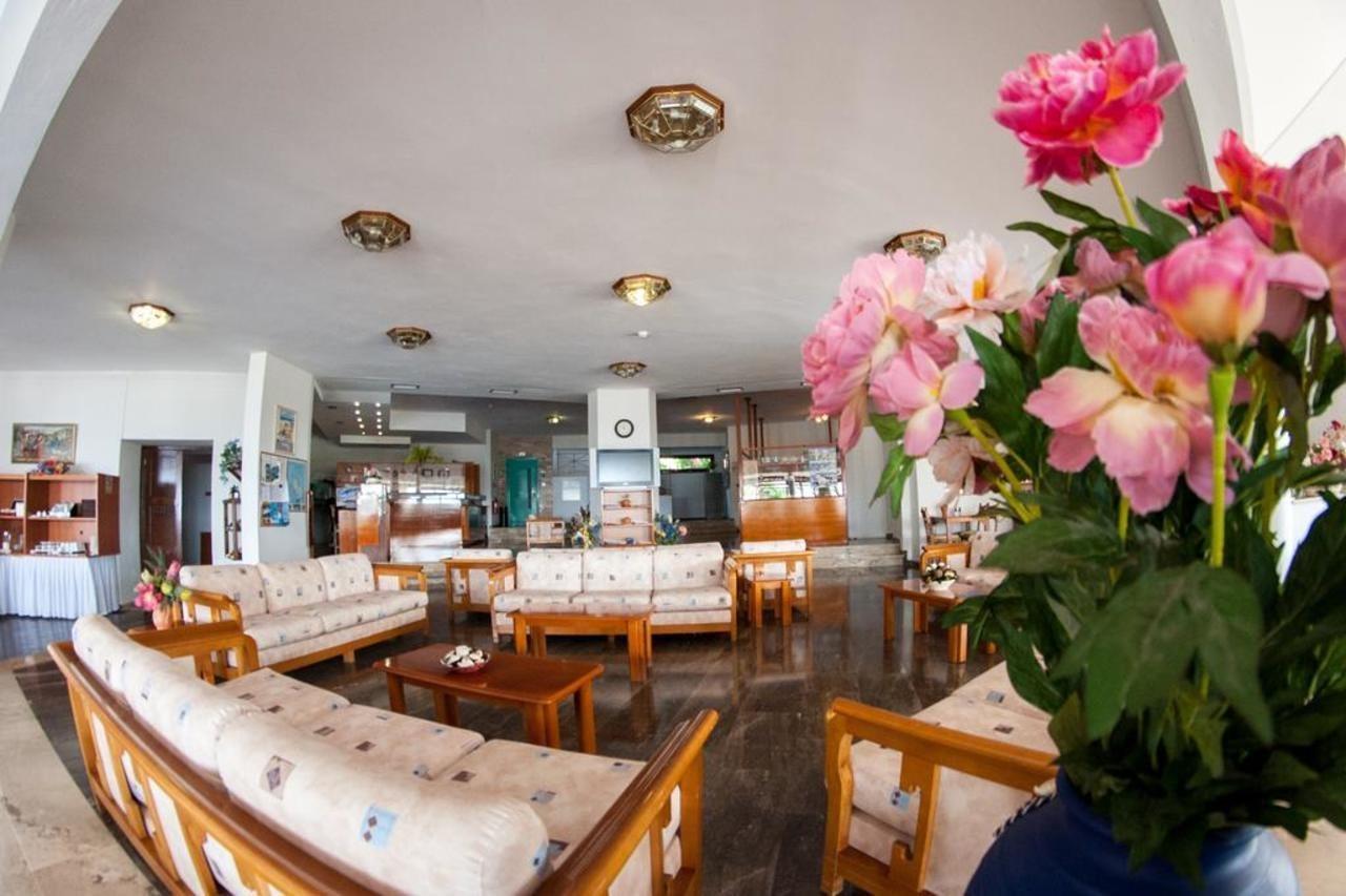 Karavados Beach Hotel Hotel