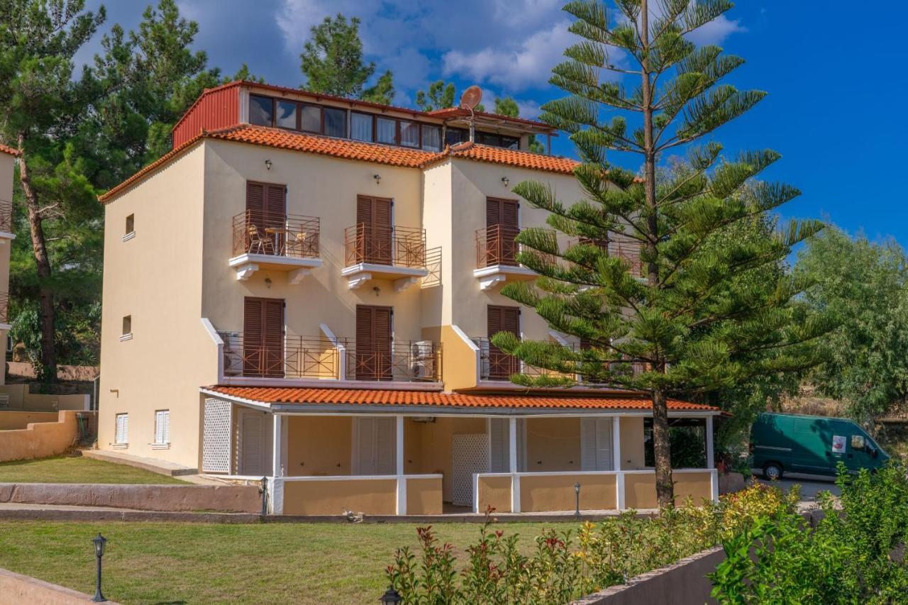 Karavados Beach Hotel Hotel