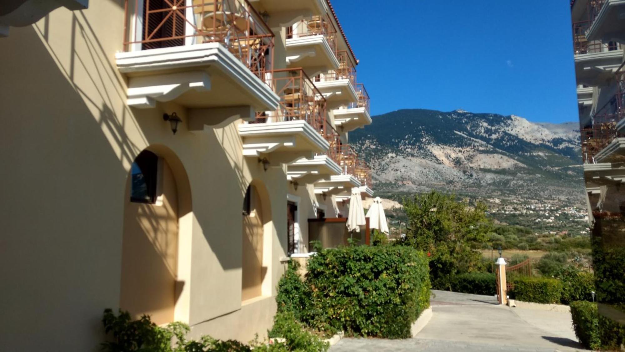 Hotel Karavados Beach Hotel 3*
