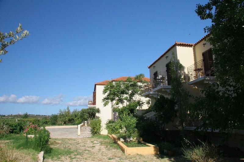 Hotel Karavados Beach Hotel